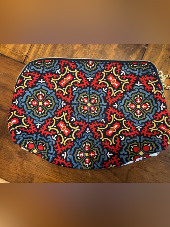 Estee Lauder Handbags - 2 make up bags- Estée Lauder Patterned Multicolor Zip Pouch & NWT Ultra bag